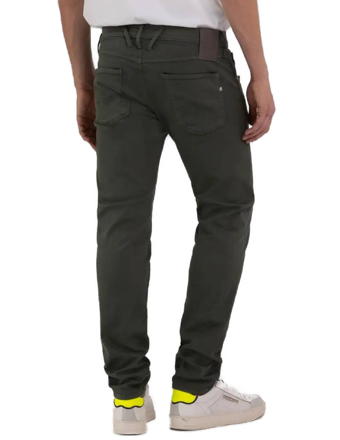 Pantalón vaquero Replay Anbass verde oscuro Slim para hombre