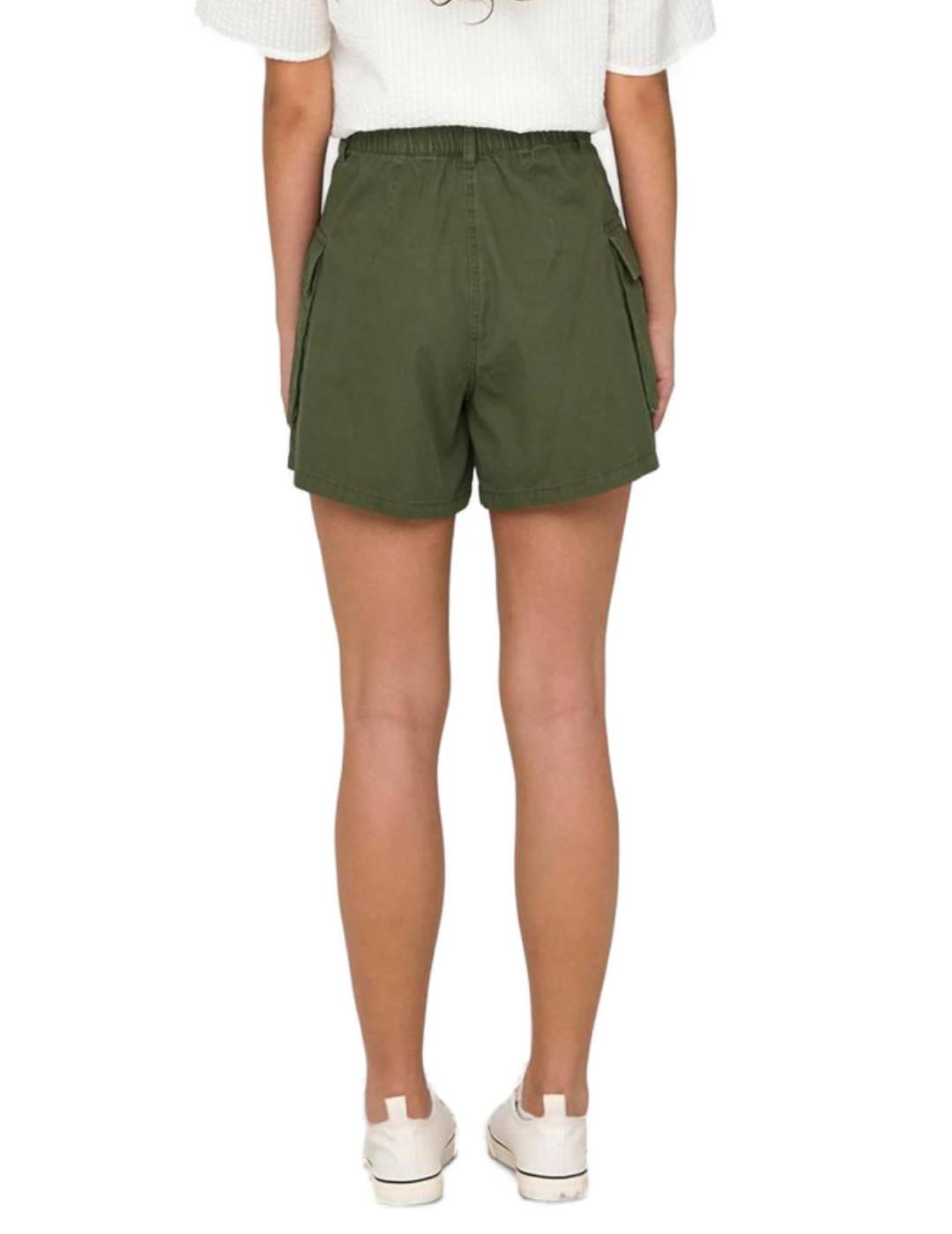 Short Only Stine cargo verde regular fit para mujer