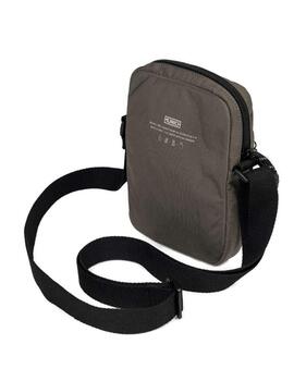 Bandolera Munich bolsillo frontal gris y negro para hombre