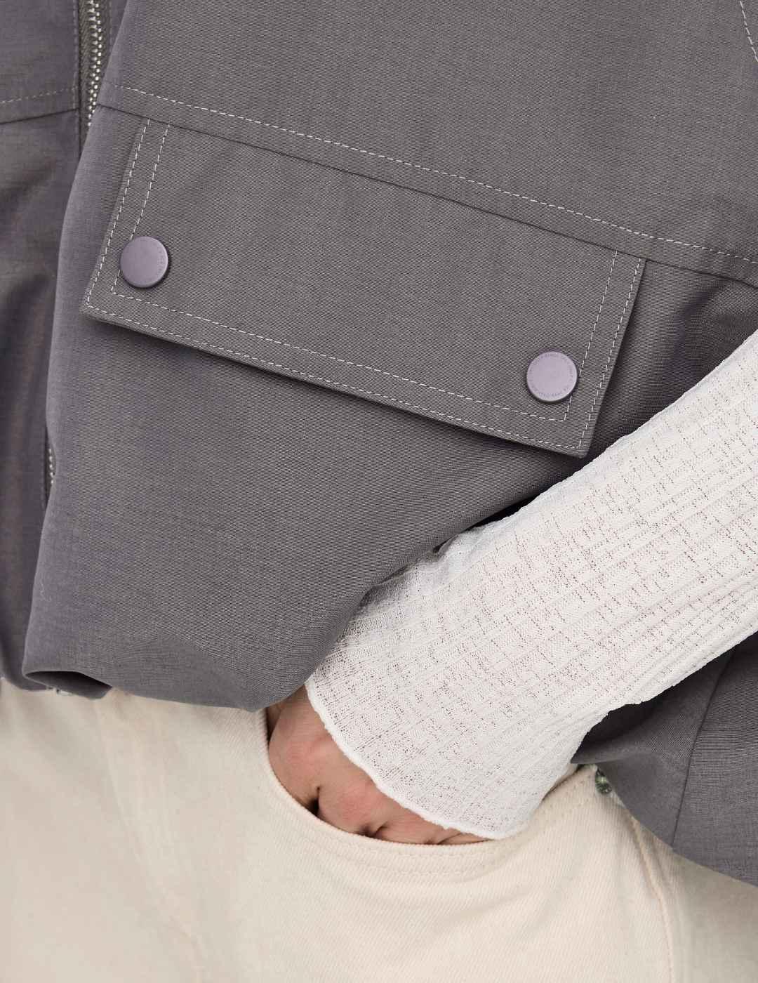 Chaleco Only Mary gris oscuro oversize para mujer