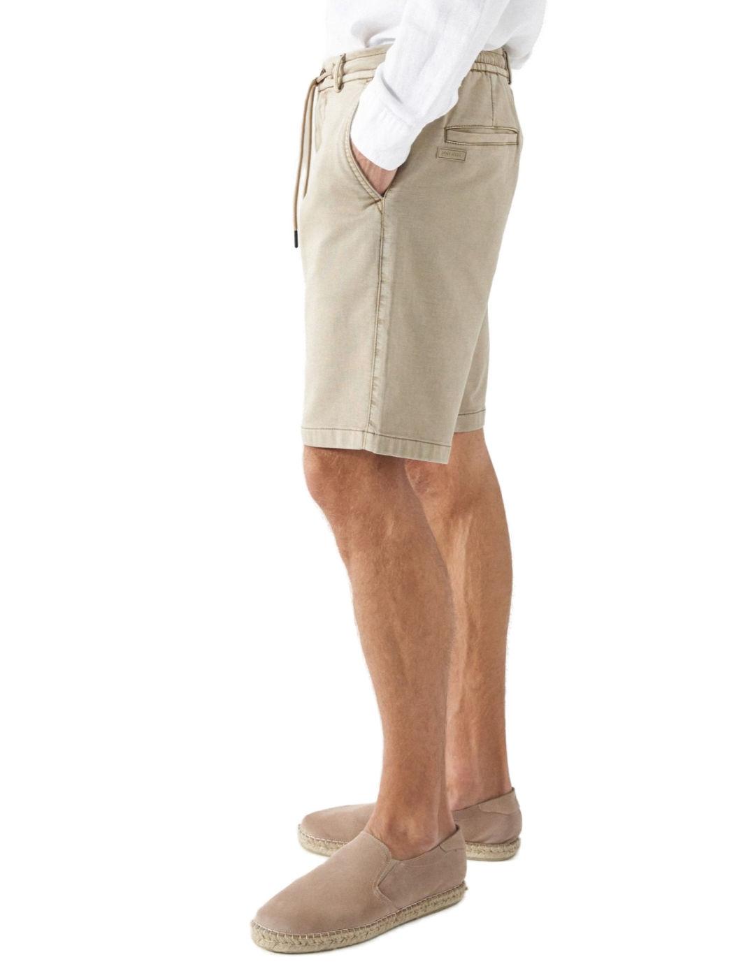 Bermuda básica Salsa beige regular para hombre