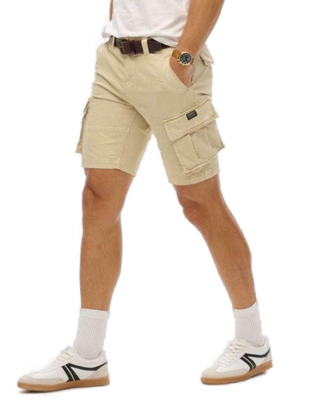  Bermuda Superdry Core cargo beige para hombre