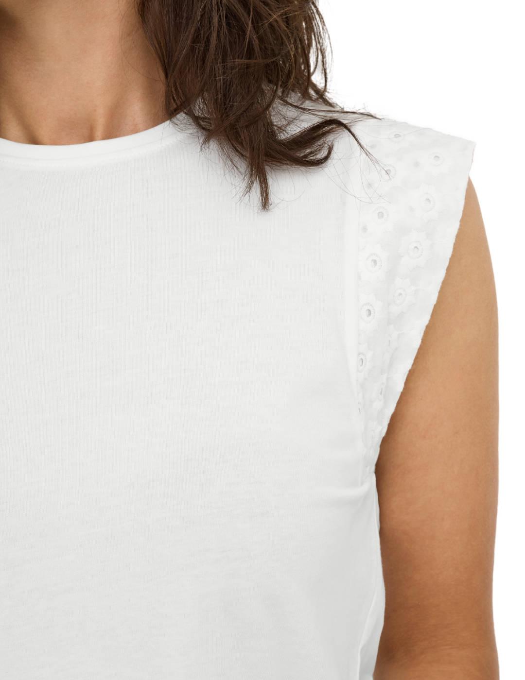 Camiseta Only Henriette blanca manga bordada para mujer